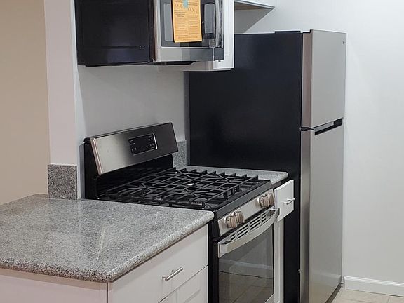 4th image of 3736 Watseka Ave APT 4