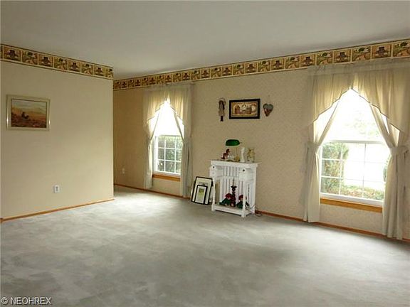 5th image of 4486 Country Club Ln