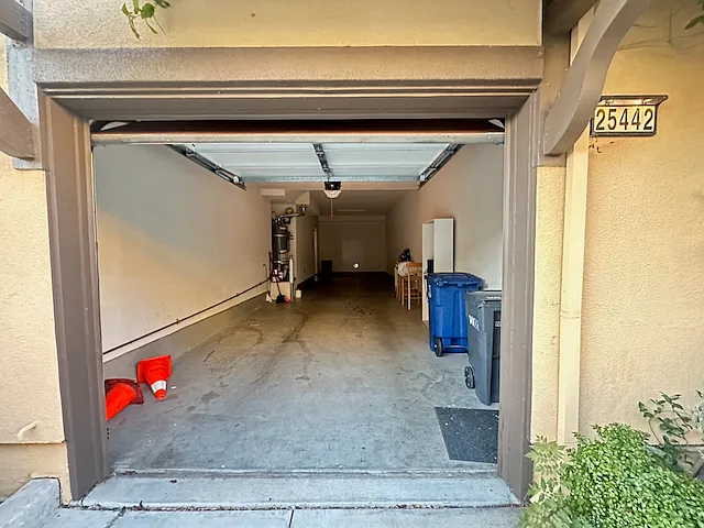 25442 Huntwood Ave — Photo 34