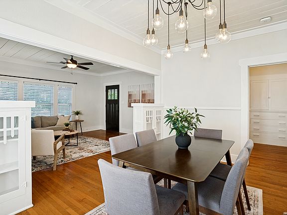 4th image of 428 Queen Anne Ct