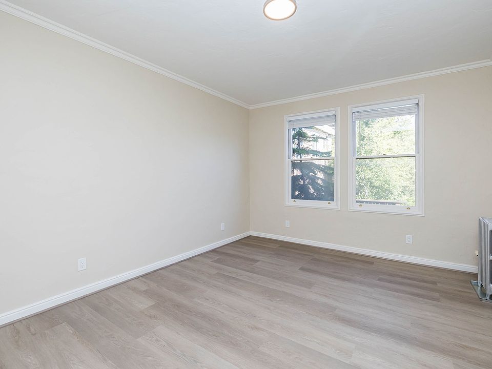 1st image of 491 Crescent St #105