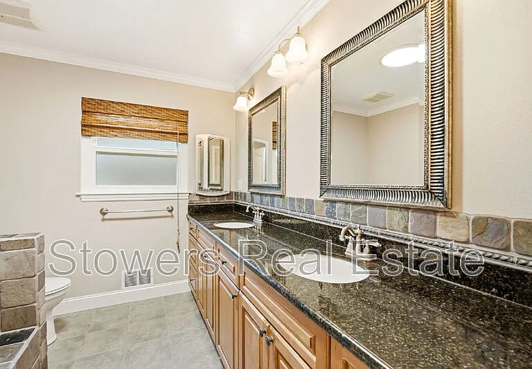 18 Van Gordon Pl — Photo 33