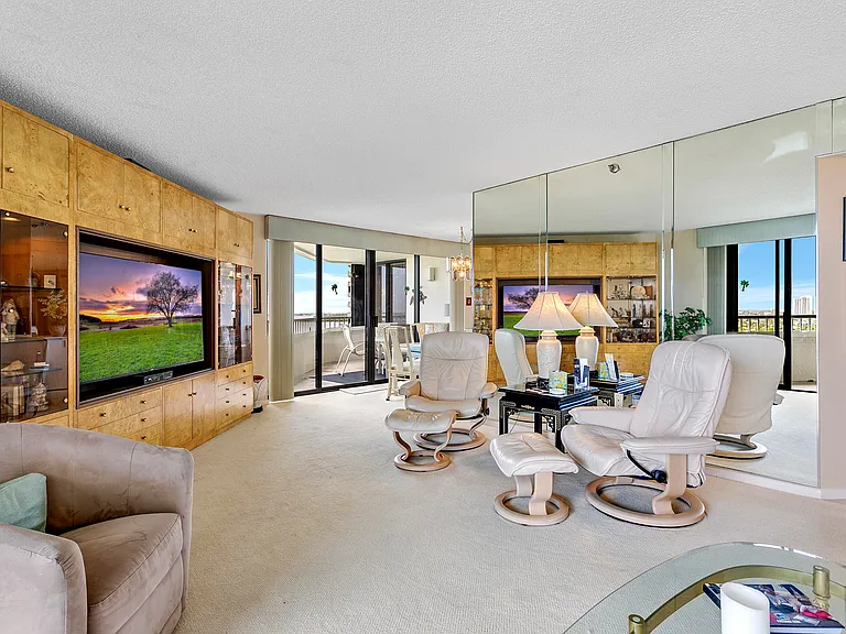 5070 N Ocean Dr #10C — Photo 34