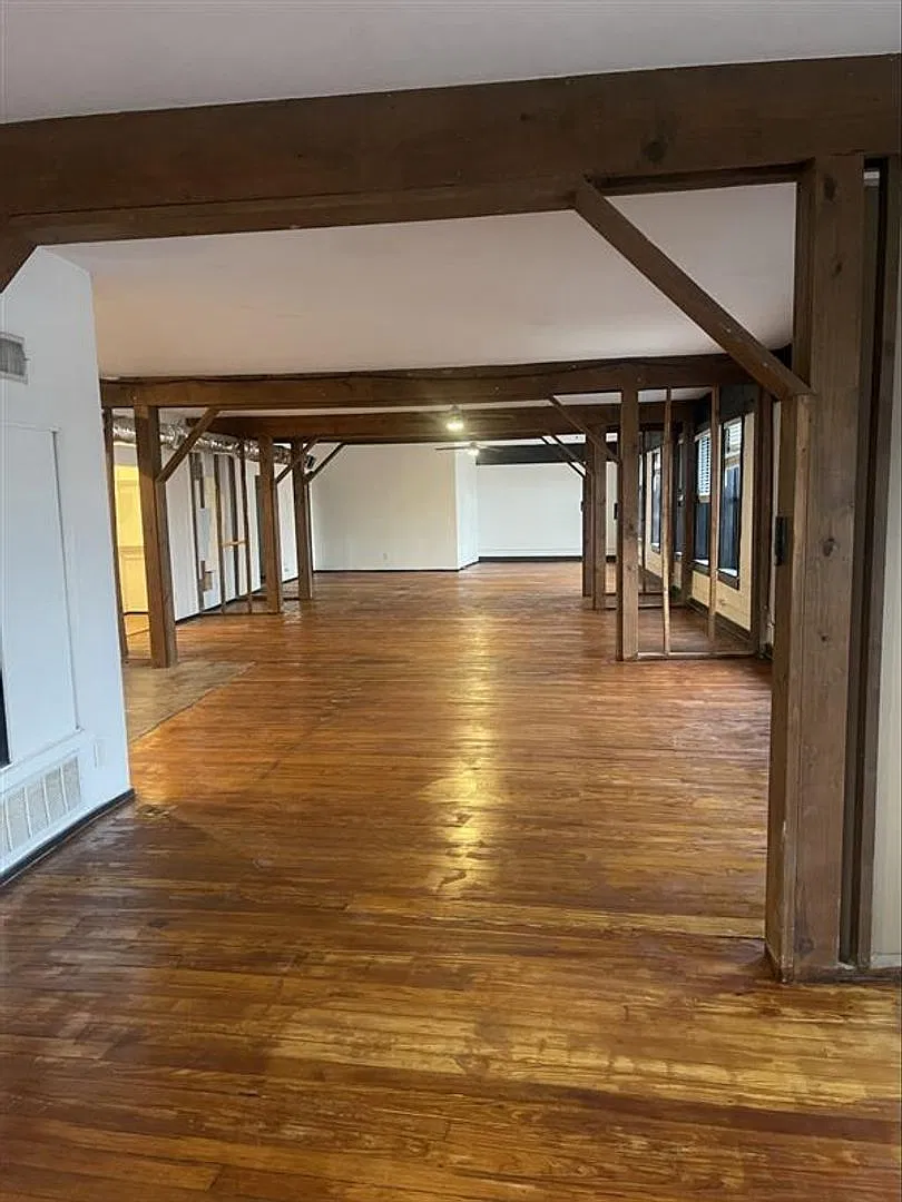 Cedar Park Lofts — Photo 3