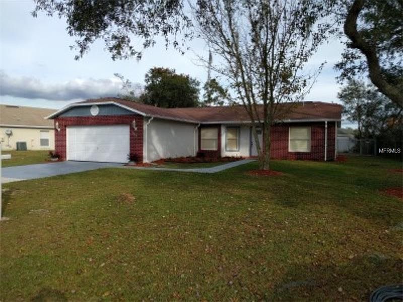 1st image of 324 Erie Ct