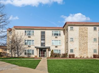 5777 N Northwest Hwy UNIT 201, Chicago, IL 60631