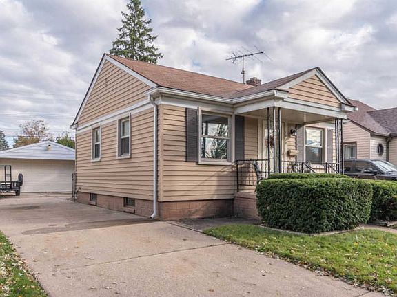 3rd image of 1020 Cloverlawn Blvd