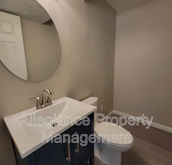 7598 Springfield Hills Dr — Photo 24