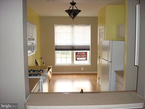 5th image of 8708 Aspen Grove Ct