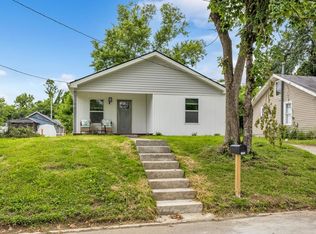 1104 Howell St, Hopkinsville, KY 42240