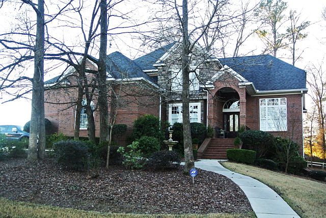 1st image of 498 Knob Hill Ct W