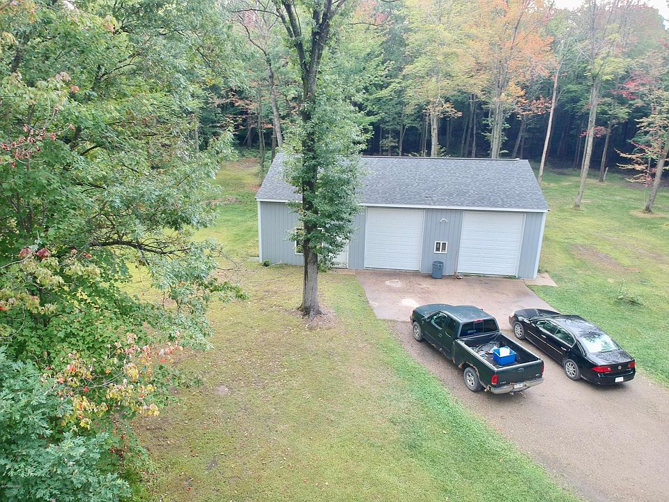 1st image of 93 S Kellogg Dr