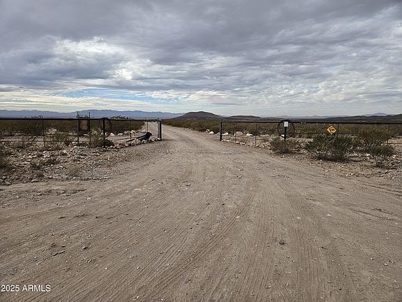 4th image of 8110 N Leslie Canyon Road #01-16A & 12-01A