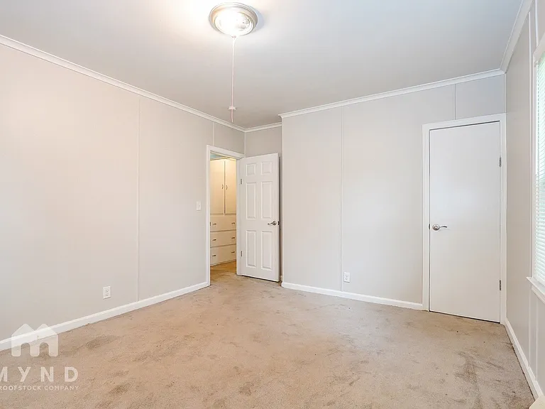 1630 Elaine Rd — Photo 12