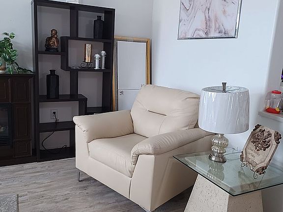 5th image of 1137 W Calle Querida