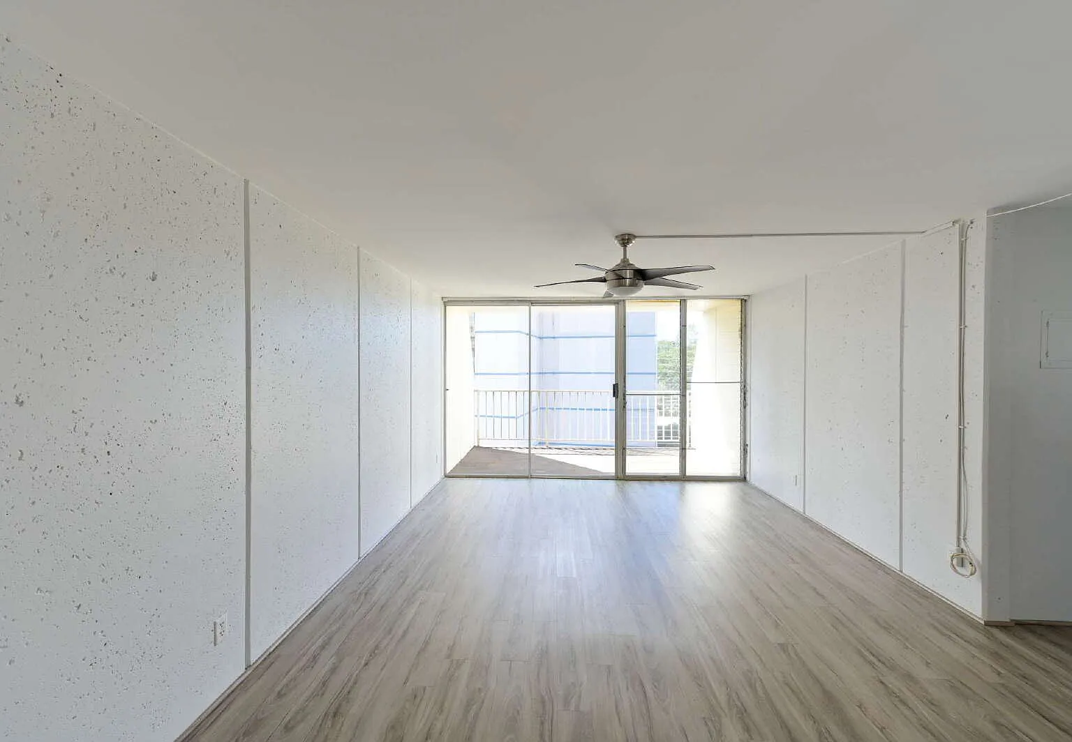 2 bed, 1.0 bath, 799 sqft, $2,200 — Photo 4