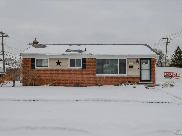 8935 Lincoln St, Taylor, MI 48180