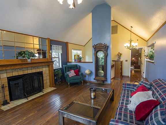 4th image of 24740 Prospector Dr