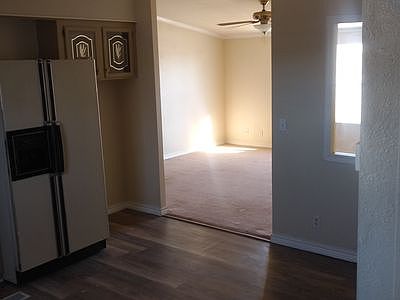 4th image of 916 Taylor Dr