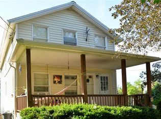 35 Saltonstall St, Canandaigua, NY 14424