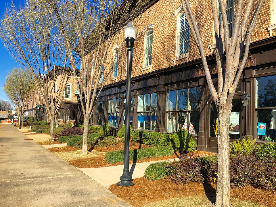 Downtown Crabapple