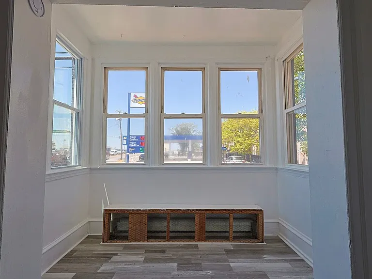 3636 Winchester Ave — Photo 16