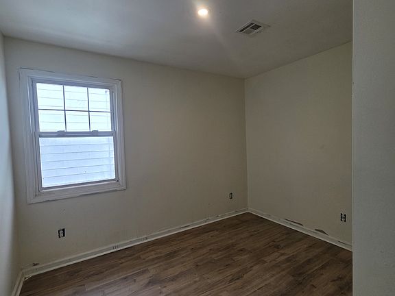 5th image of 230 1st Ave Floor 2