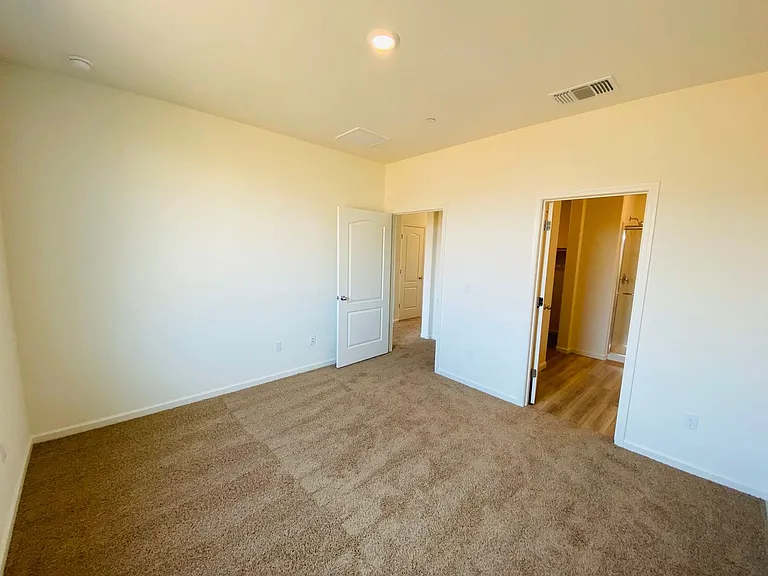 5531 Glowhaven — Photo 21