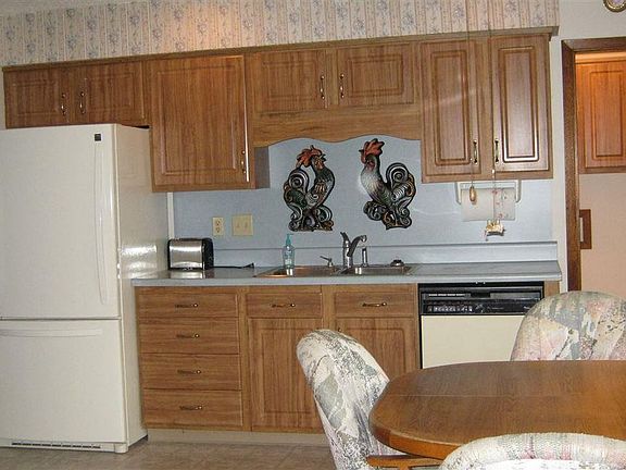 4th image of 4813 Farland Dr