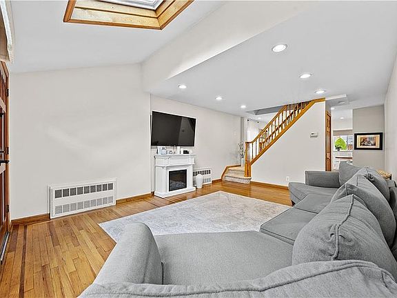 5th image of 3506 Fillmore Ave