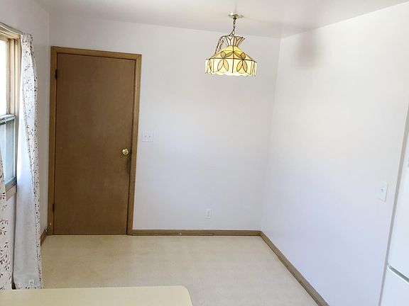 4th image of 2705 S Adams Ave