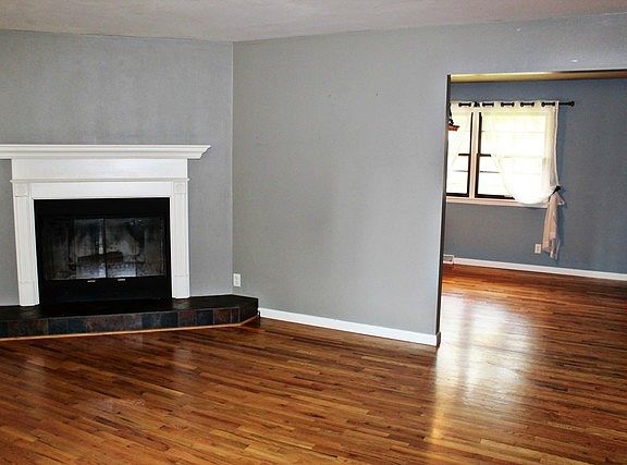 4th image of 1908 Belmont Blvd