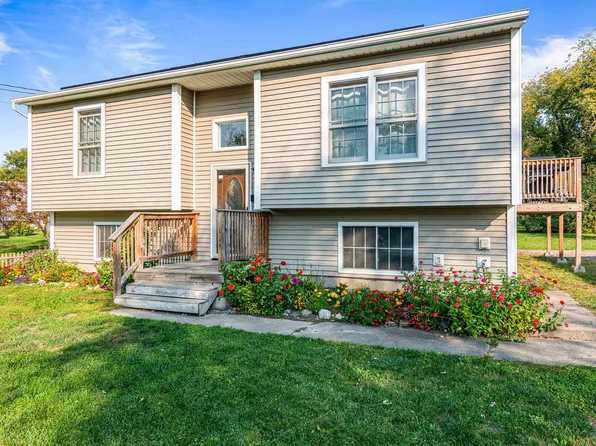 25 Lower Gilman Street, St. Albans City, VT 05478