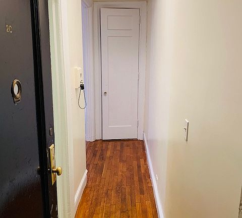 5th image of 325 W 77th St #2CC
