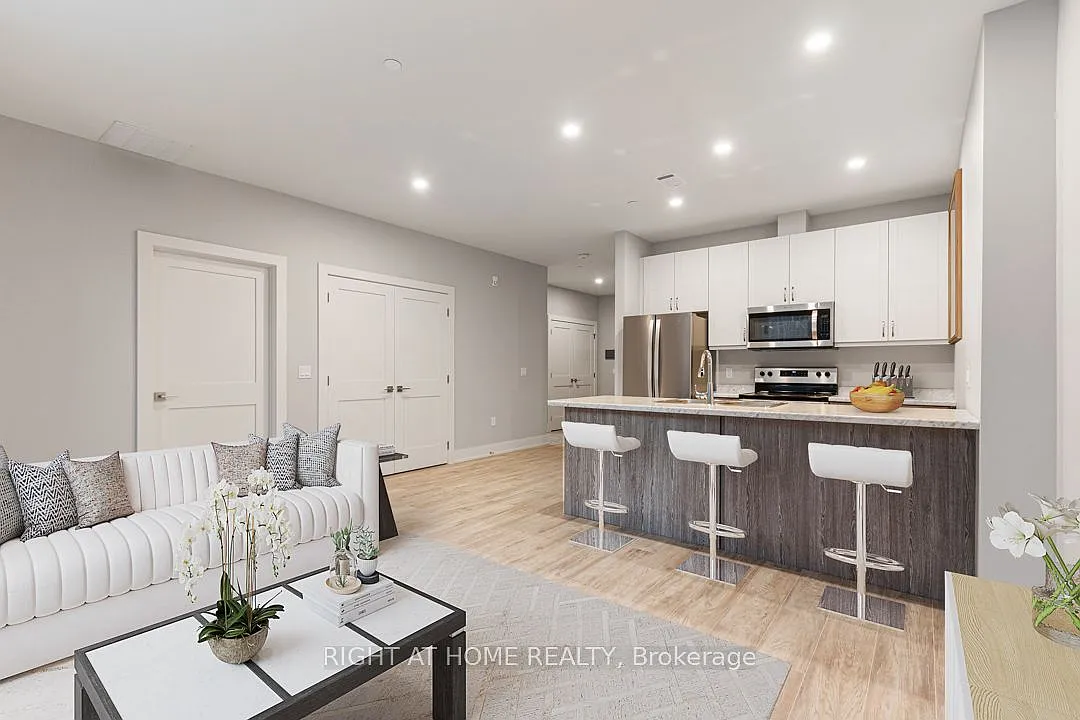 2 bed, $2,700 — Photo 1
