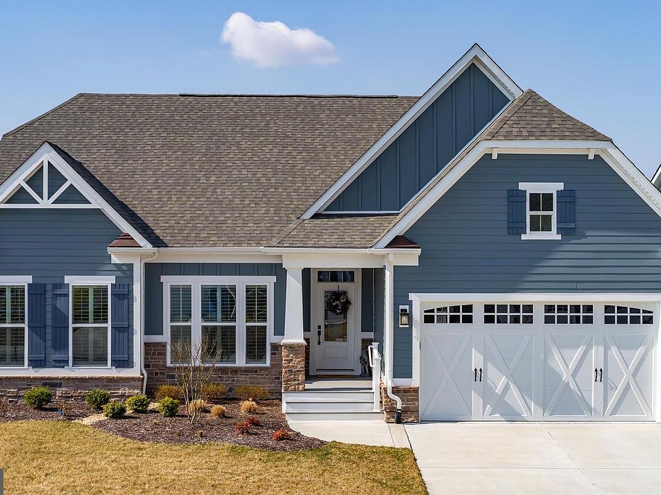 1st image of 30074 Sanctuary Dr