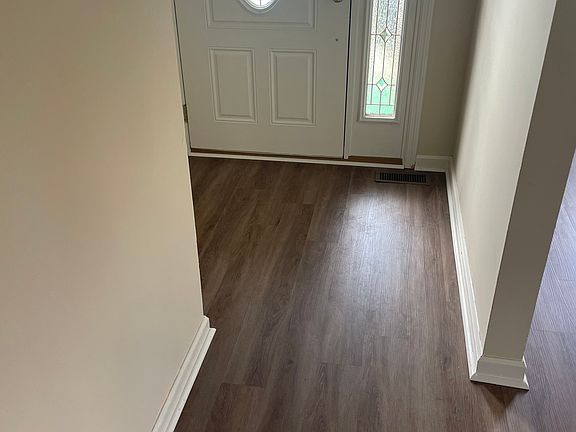 2nd image of 607 Benjamin Dr
