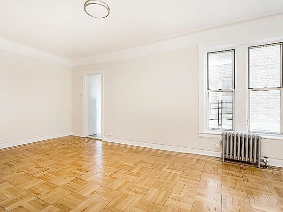 5th image of 227 Haven Ave APT 2D
