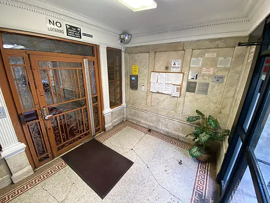 Sold by Voro, LLC | media 3