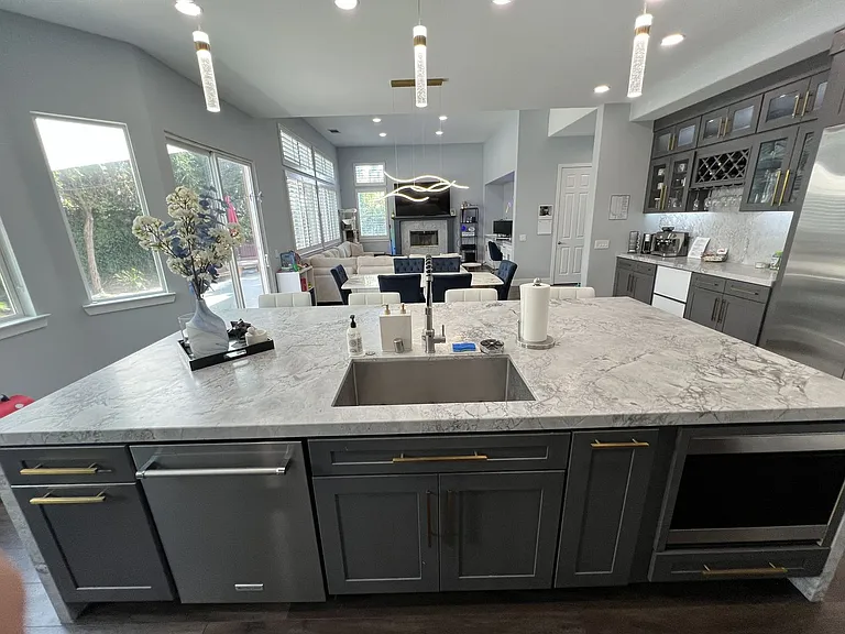 1836 E Bolinger Cir — Photo 15