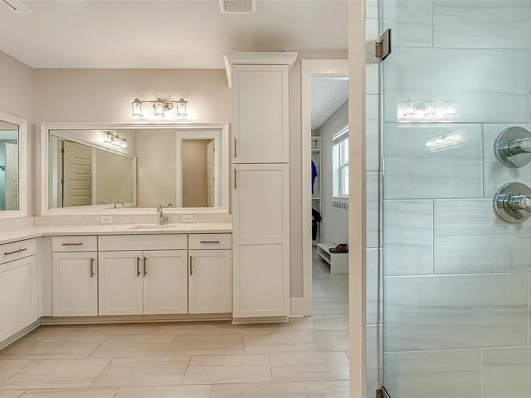 512 Laurel Park Dr — Photo 23