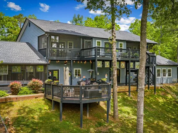 940 Knollwood Rd, Mineral Bluff, GA 30559
