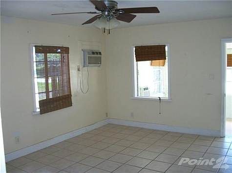 3rd image of 2700 SW 12th Ter
