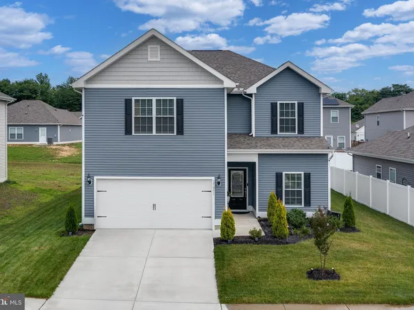 17051 Rollins Rd, Bowling Green, VA 22427