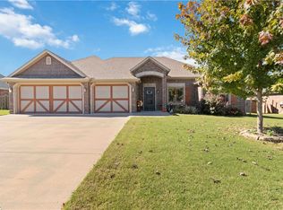 745 Harrison St, Pea Ridge, AR 72751