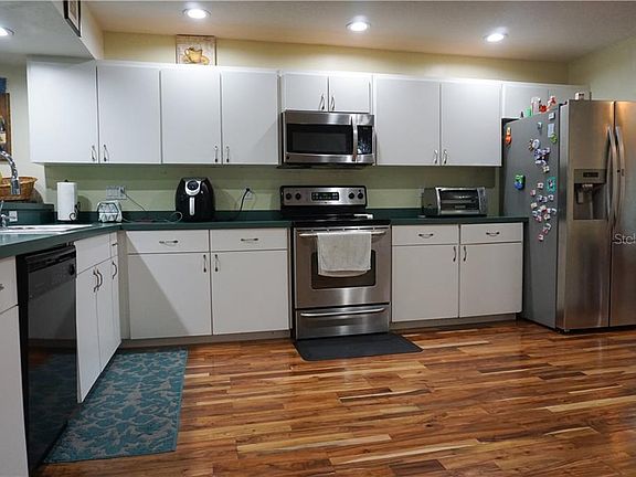 4th image of 3534 Lismore Dr