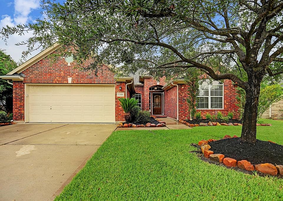 1st image of 12418 Ravens Chase Ln