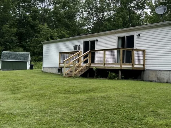 86 Plains Road, Readfield, ME 04355