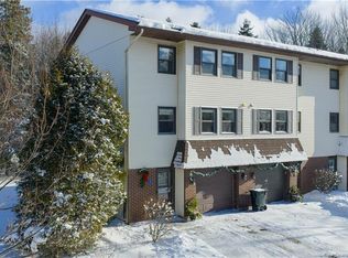 1 Shadow Hill Ct, Rothesay, NB E2E3N7