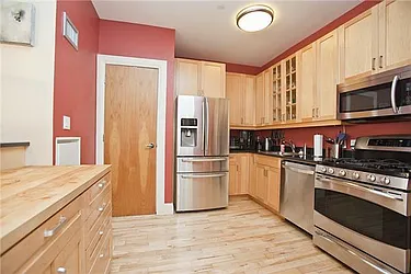 Sold by Space Marketing Shop